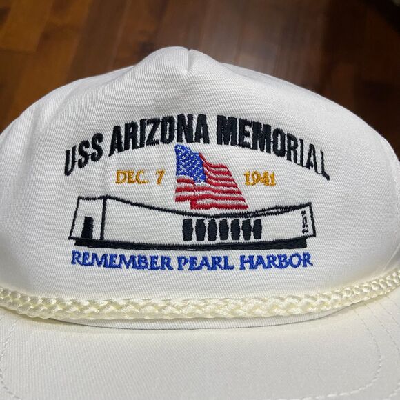 USS Arizona Memorial Pearl Harbor Vintage Embroidered White Snapback Hat Mens OS - Picture 2 of 6